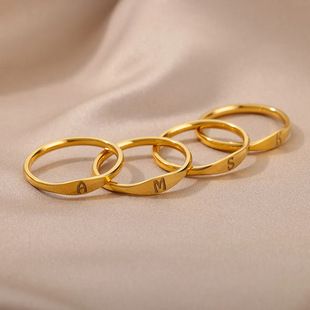 حلقه انگشتر استیل با حروف انگلیسی، طرح لوکس و خاص برای خانم‌ها