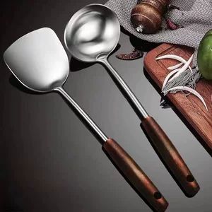 ست کامل قاشق و کفگیر آشپزخانه، دسته چوبی ضد حرارت، تیغه فولادی ضد زنگ ضخیم، مناسب برای تابه و قابلمه