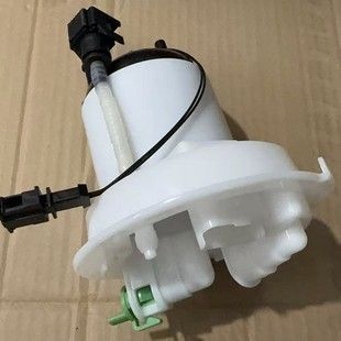 فیلتر سوخت لندروور رنج روور L322 5.0L مدل LR014995 و LR043154