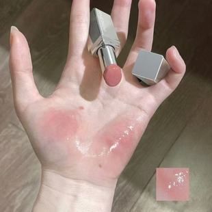 رژ لب جامد براق و مرطوب کننده با رنگ طبیعی