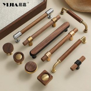دستگیره برنجی کلاسیک کابینت و کشو چوبی