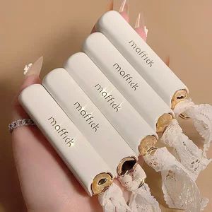 رژ لب مات مات لایت مافیک Lace Honey مات رژلب نچسب مات با ماندگاری بالا رژ لب دخترانه بیوتی کاپ