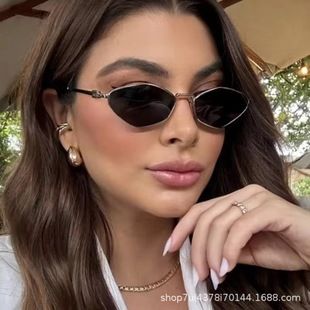 عینک آفتابی گربه ای ترند فرامرزی اروپایی و آمریکایی، عکاسی خیابانی شخصی، فریم کوچک، عینک آفتابی با عطر کوچک الماسی شکل، زنانه، عمده فروشی ضد اشعه ماوراء بنفش، دسته ای ترکیبی، تحویل 48 ساعته