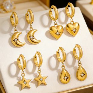 گوشواره آویز ستاره و ماه با بدلیجات، فولاد ضدزنگ روکش طلا 18K