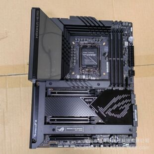 مادربرد ایسوس ROG MAXIMUS Z690 HERO برای پردازنده‌های اینتل نسل 12، سوکت LGA1700، فرم‌فاکتور ATX