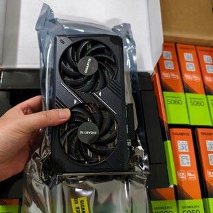 کارت گرافیک گیگابایت RTX 5060 8G مدل Eagle Wind