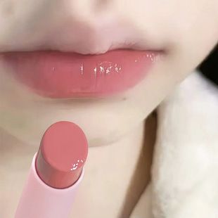 رژ لب جامد مات و شیشه‌ای سفید ابری با ماندگاری بالا مناسب دانشجویان