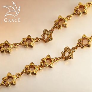 دستبند طلایی ۲۴ عیار با طرح ستاره و گل، مناسب هدیه