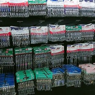 جاکلیدی دو حلقه‌ای مدل 410-1A با قاشق گوش‌پاک‌کن