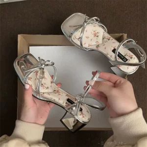 زنانه کفش پاشنه‌دار رومی سبک فرانسوی با بند یک‌تکه