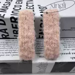 هدایتهای پاییزی و زمستانی به سبک کرهای: گیره موی شیک و جذاب با طرح کاموایی، مناسب برای استفاده در کنار موها، مدل کوچک و دوستداشتنی با حس لوکس