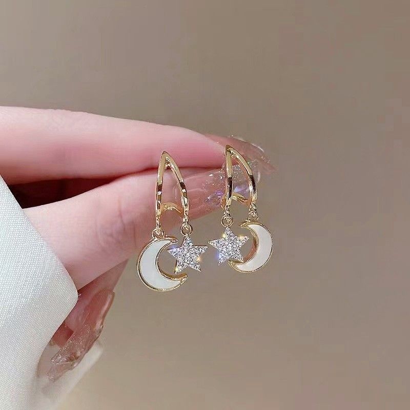 گوشواره های عاشقانه پر از الماس اروپایی و آمریکایی، گوشواره های ریز جاسازی شده، گوشواره های ستاره ای و ماه، گوشواره های عاشقانه منگوله ای بلند با ست الماس نامتقارن، ستاره های مواد مخلوط آبکاری شده