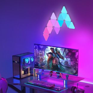چراغ سه‌ضلعی کوانتومی RGB با میکروفون هوشمند برای گیمینگ