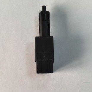 سوییچ چراغ و ترمز نیسان ایکس تریل 25320-4M400